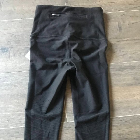 Lululemon In Focus Run Tight - Picture 2 of 6